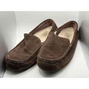UGG Mocassins Men's Size 11 Brown Suede